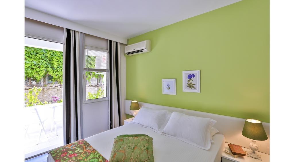 Palas Ilica Cesme Exterior photo