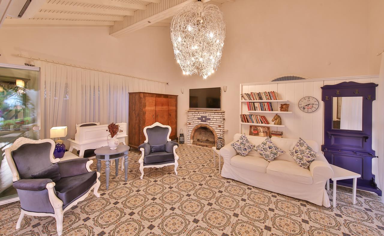 Palas Ilica Cesme Exterior photo