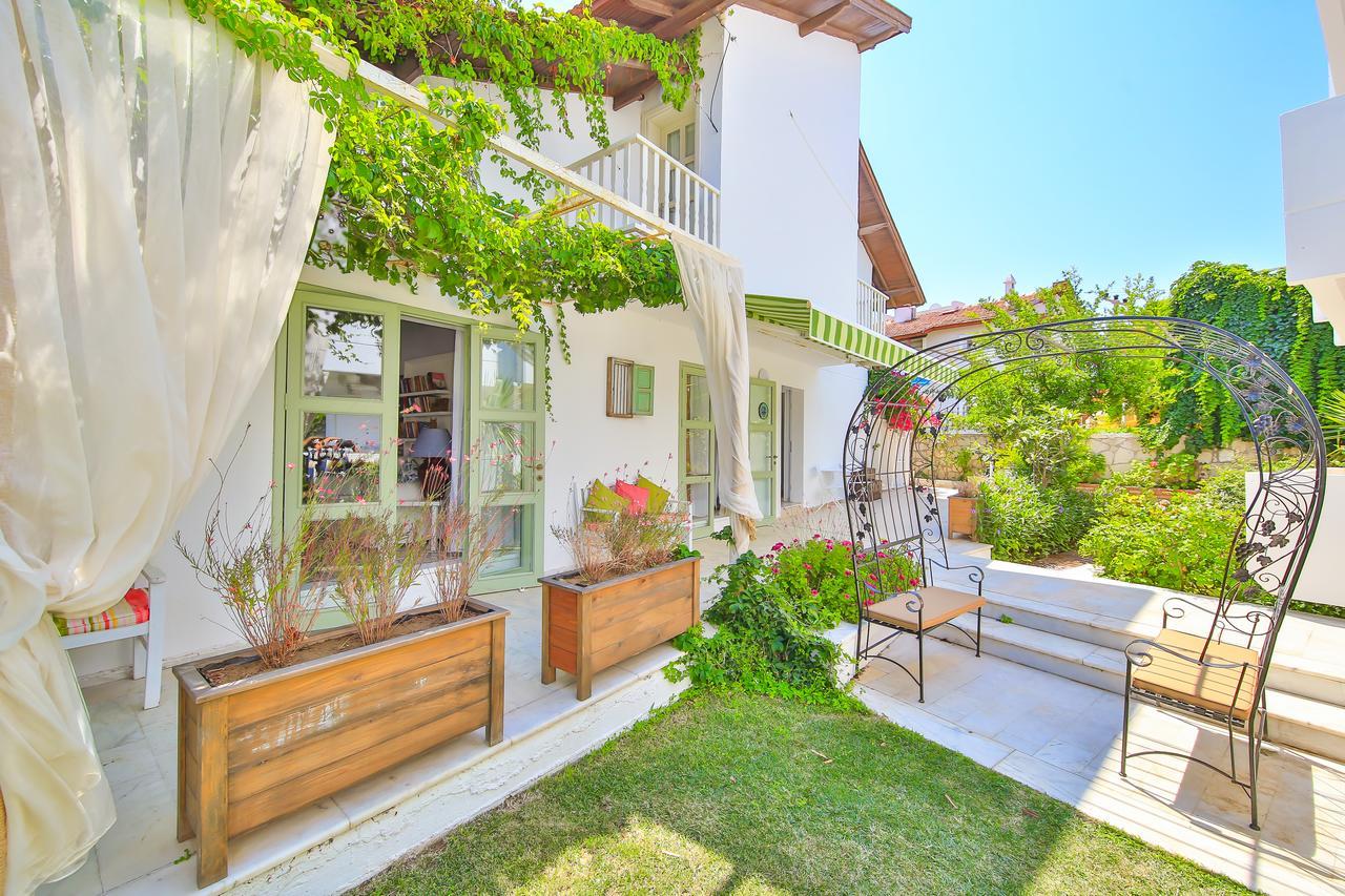 Palas Ilica Cesme Exterior photo
