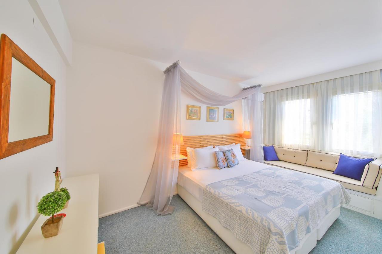 Palas Ilica Cesme Exterior photo